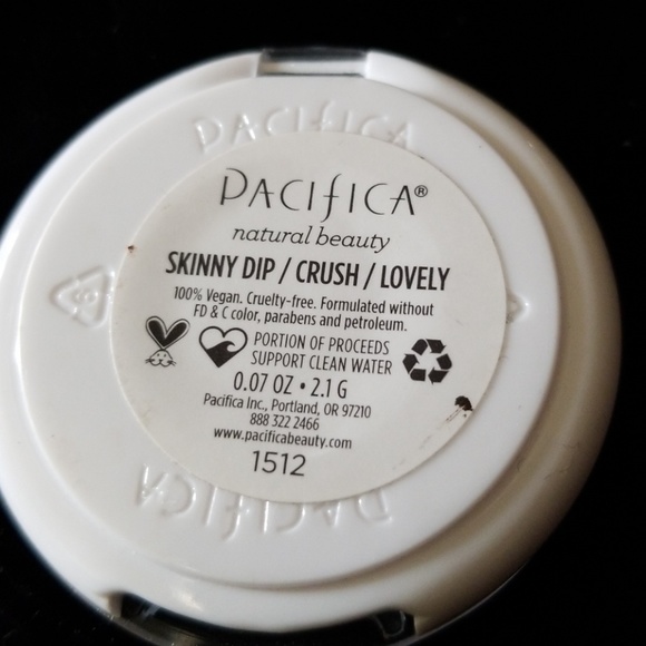 Eyeshadow - Picture 2 of 2